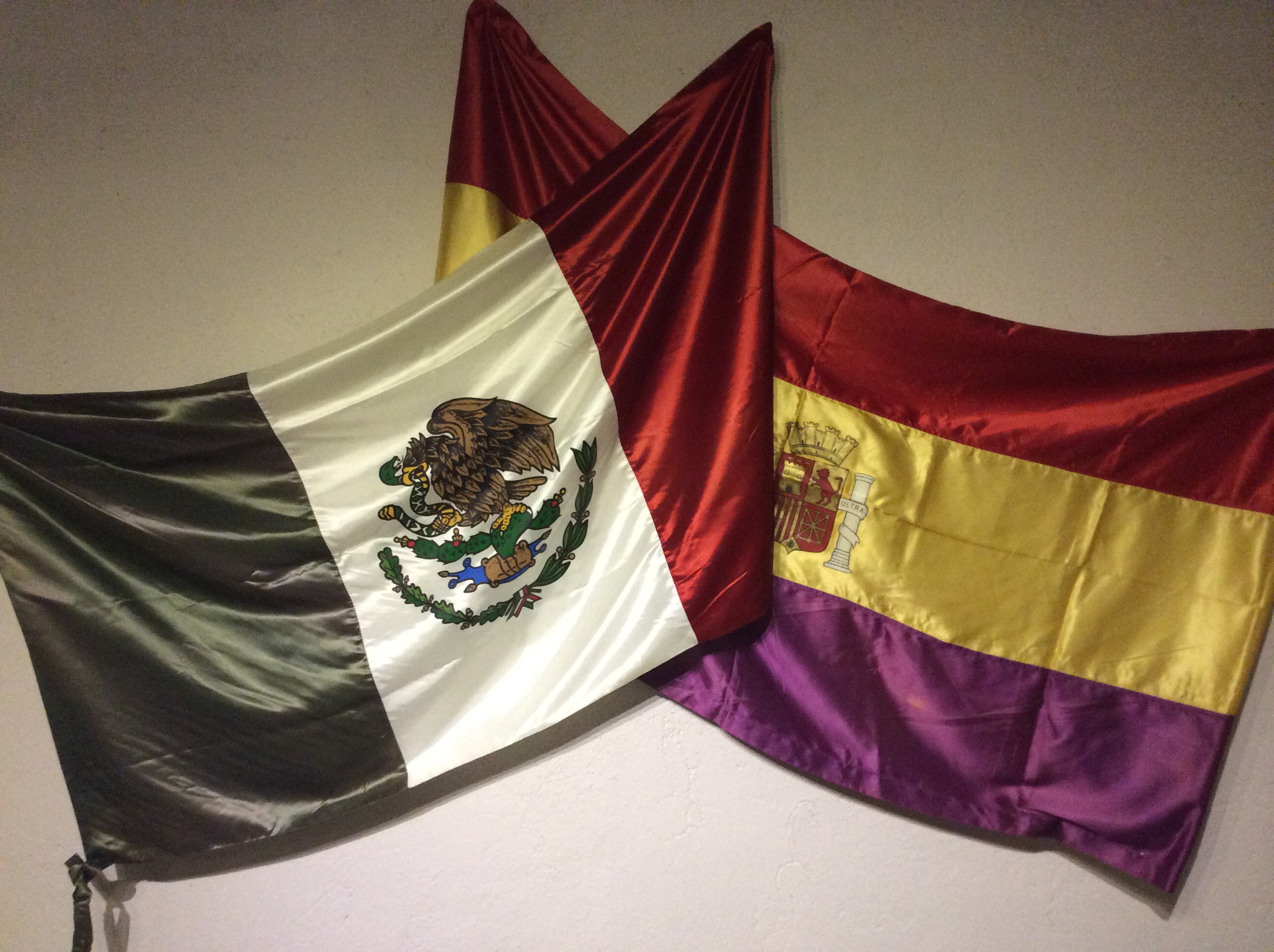 Las banderas de México y la República Española